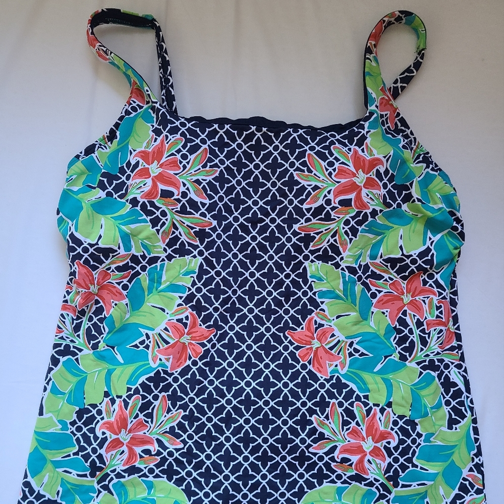 Lands End swim top 12